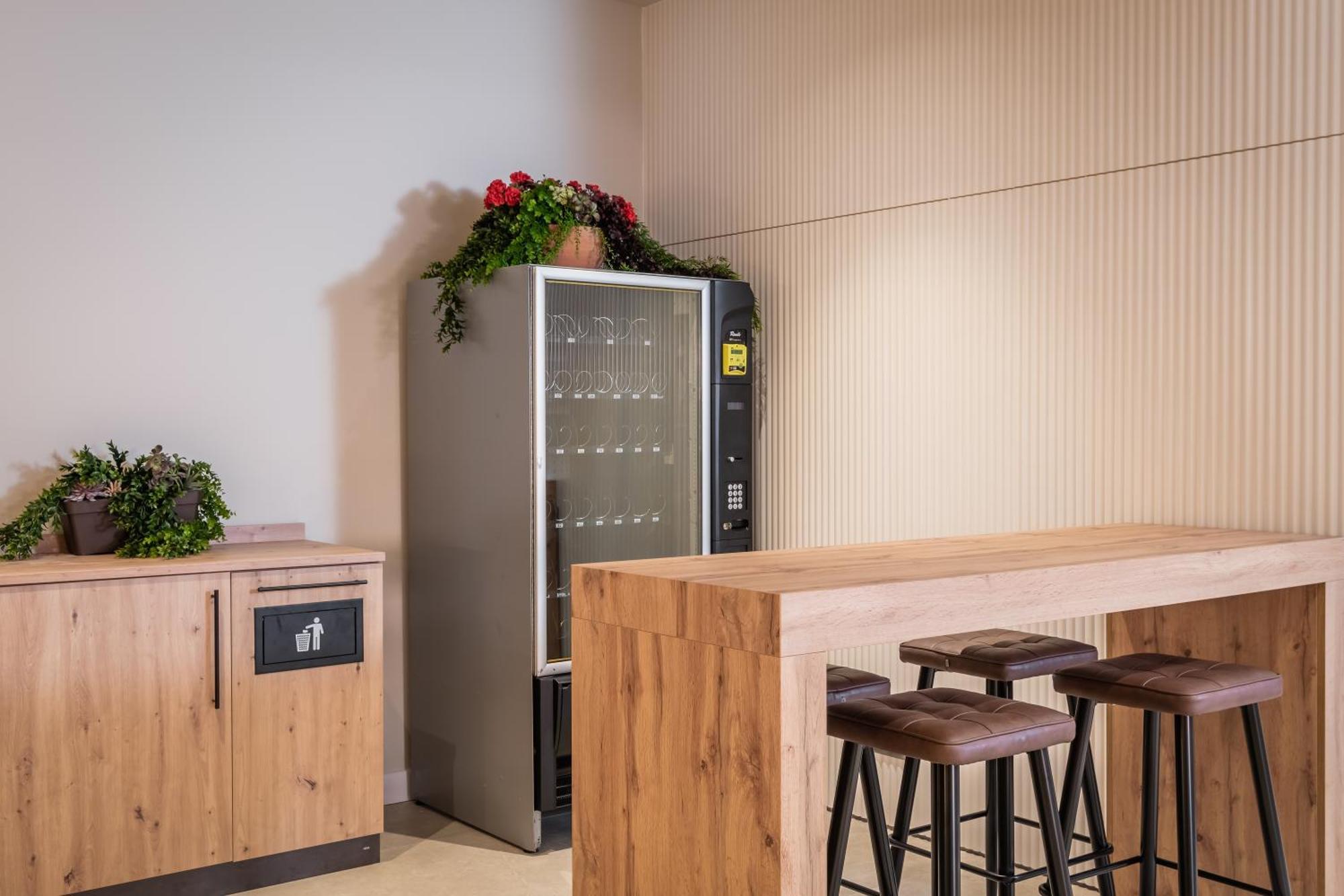 Aerohotel Barcelona Airport 24H エル・プラー・デ・ジョブレガット エクステリア 写真