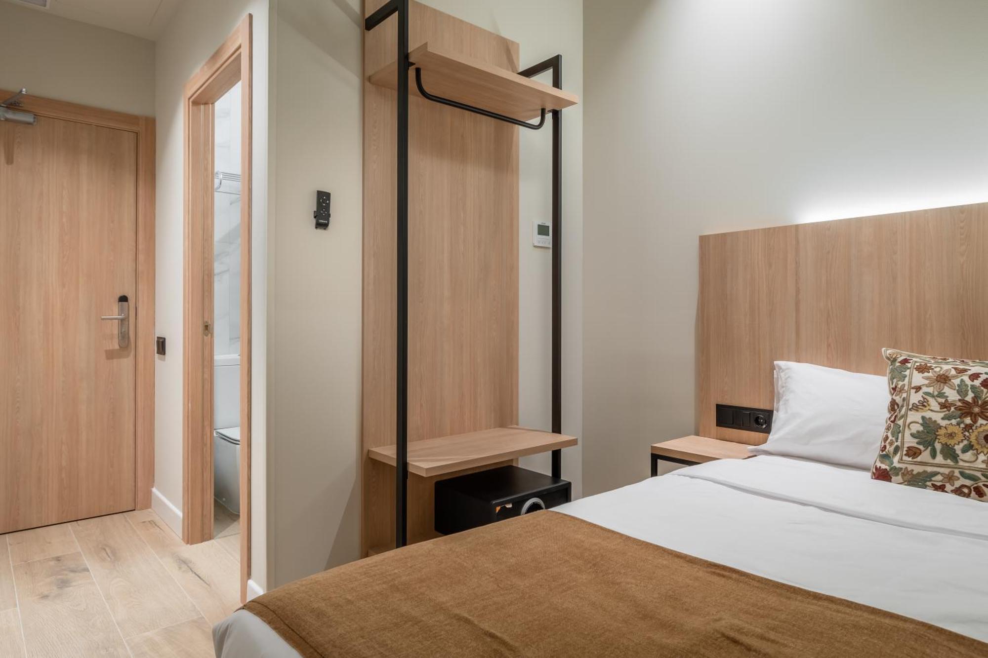 Aerohotel Barcelona Airport 24H エル・プラー・デ・ジョブレガット エクステリア 写真