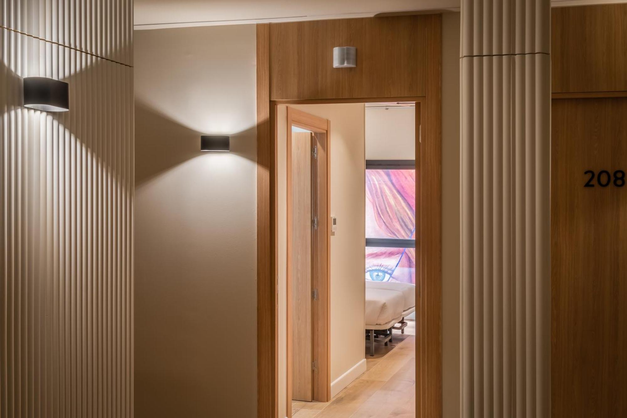 Aerohotel Barcelona Airport 24H エル・プラー・デ・ジョブレガット エクステリア 写真