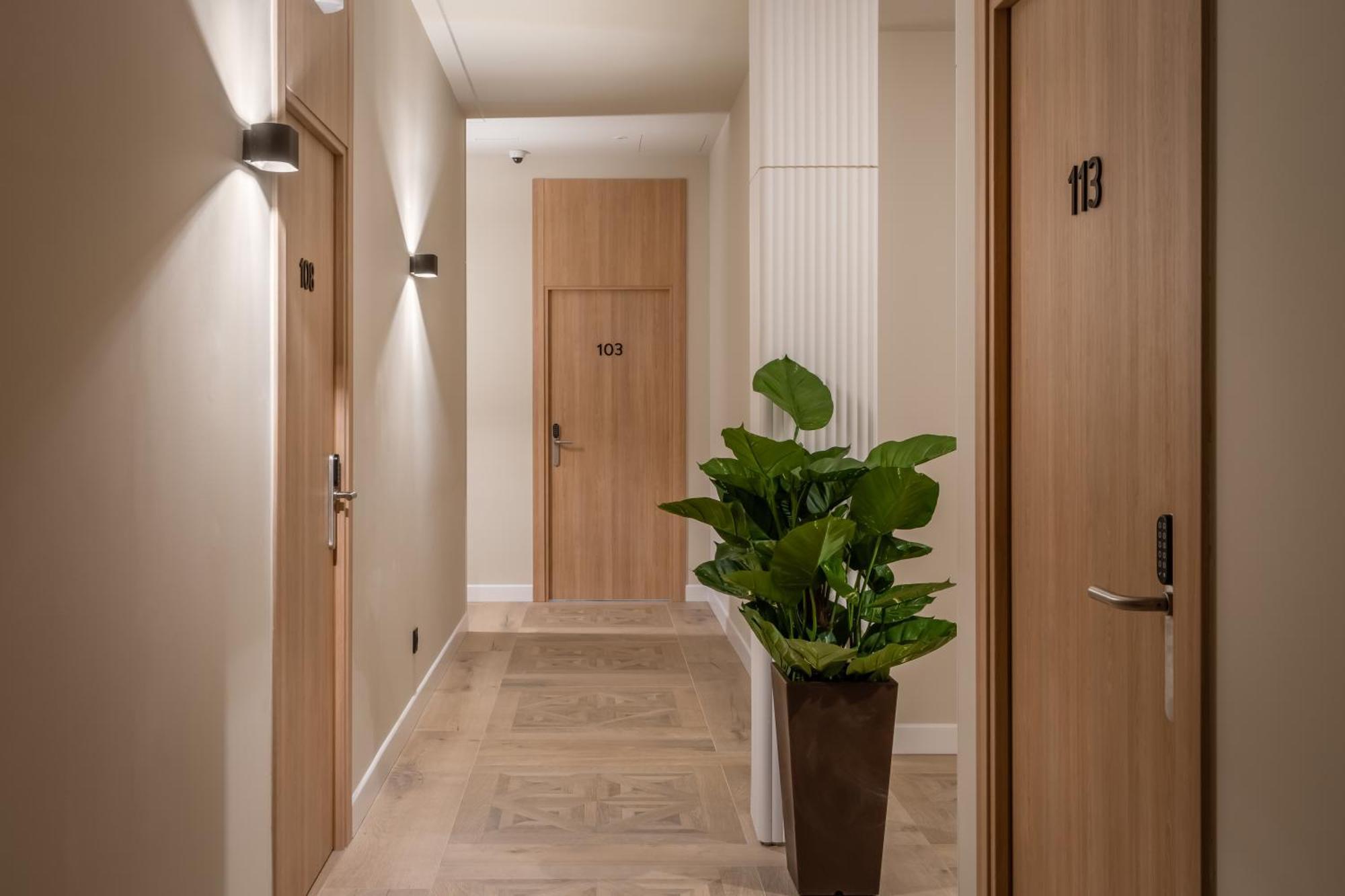 Aerohotel Barcelona Airport 24H エル・プラー・デ・ジョブレガット エクステリア 写真